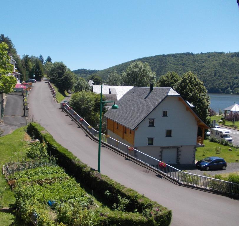 La Vue Sur Le Paradis Chambon-sur-Lac Habitación foto